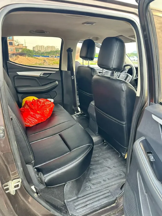 2020 Isuzu RE-MAX Jim 2.8T 120HP L4 5MT,autocango,china used car exporter,china ev exporter,chinese used car exporter,chinese used ev exporter
