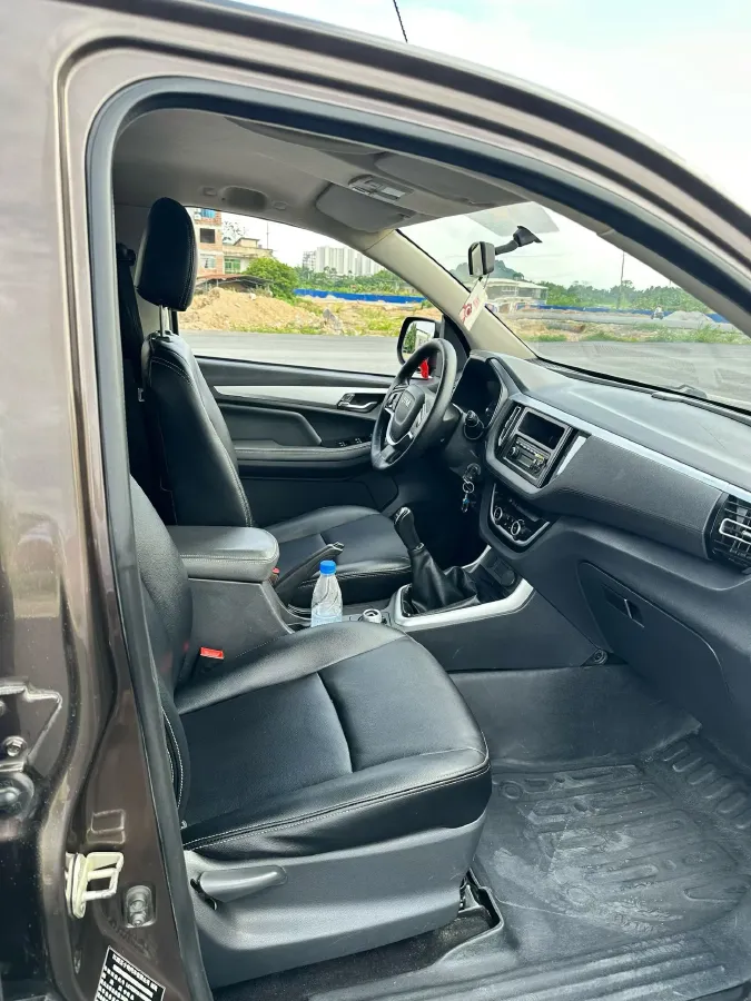 2020 Isuzu RE-MAX Jim 2.8T 120HP L4 5MT,autocango,china used car exporter,china ev exporter,chinese used car exporter,chinese used ev exporter