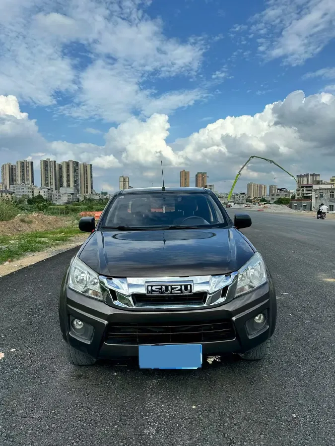 2020 Isuzu RE-MAX Jim 2.8T 120HP L4 5MT,autocango,china used car exporter,china ev exporter,chinese used car exporter,chinese used ev exporter