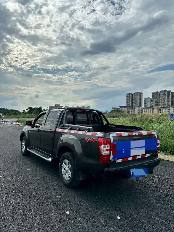 2020 Isuzu RE-MAX Jim 2.8T 120HP L4 5MT,autocango,china used car exporter,china ev exporter,chinese used car exporter,chinese used ev exporter