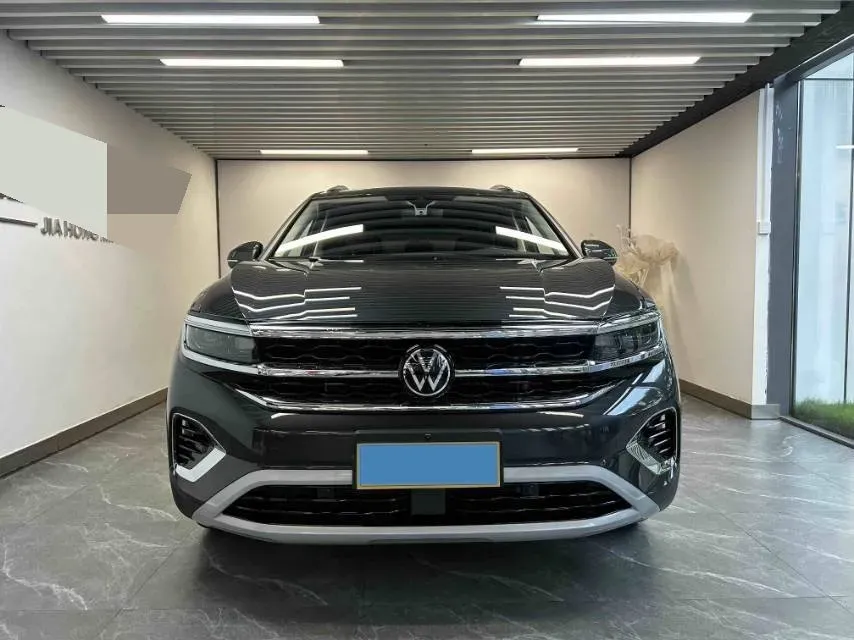 2023 Volkswagen Talagon 2.0T 220HP L4 7DCT,autocango,china used car exporter,china ev exporter,chinese used car exporter,chinese used ev exporter