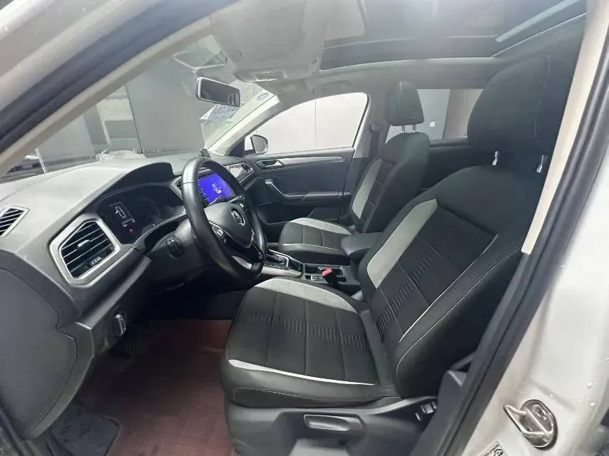 2019 Volkswagen T-Roc 1.4T 150HP L4 7DCT,autocango,china used car exporter,china ev exporter,chinese used car exporter,chinese used ev exporter