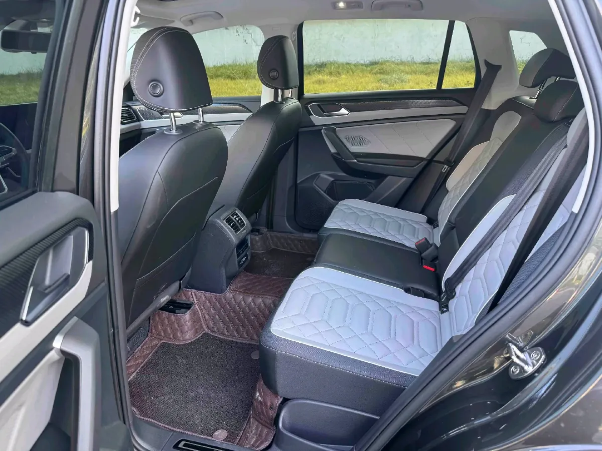 2026 Volkswagen Tayron 2.0T 186HP L4 7DCT,autocango,china used car exporter,china ev exporter,chinese used car exporter,chinese used ev exporter