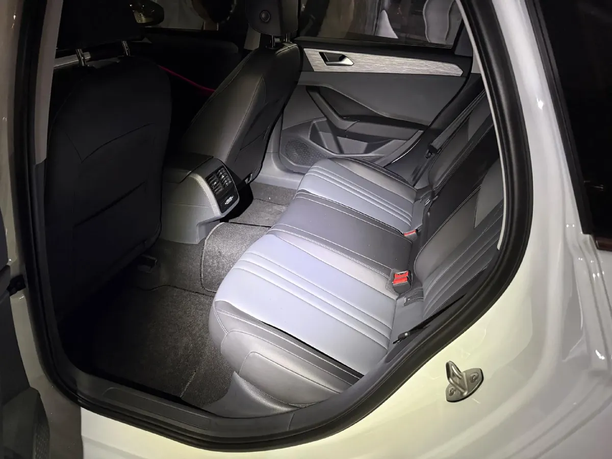 2026 Volkswagen Sagitar 1.5T 160HP L4 7DCT,autocango,china used car exporter,china ev exporter,chinese used car exporter,chinese used ev exporter