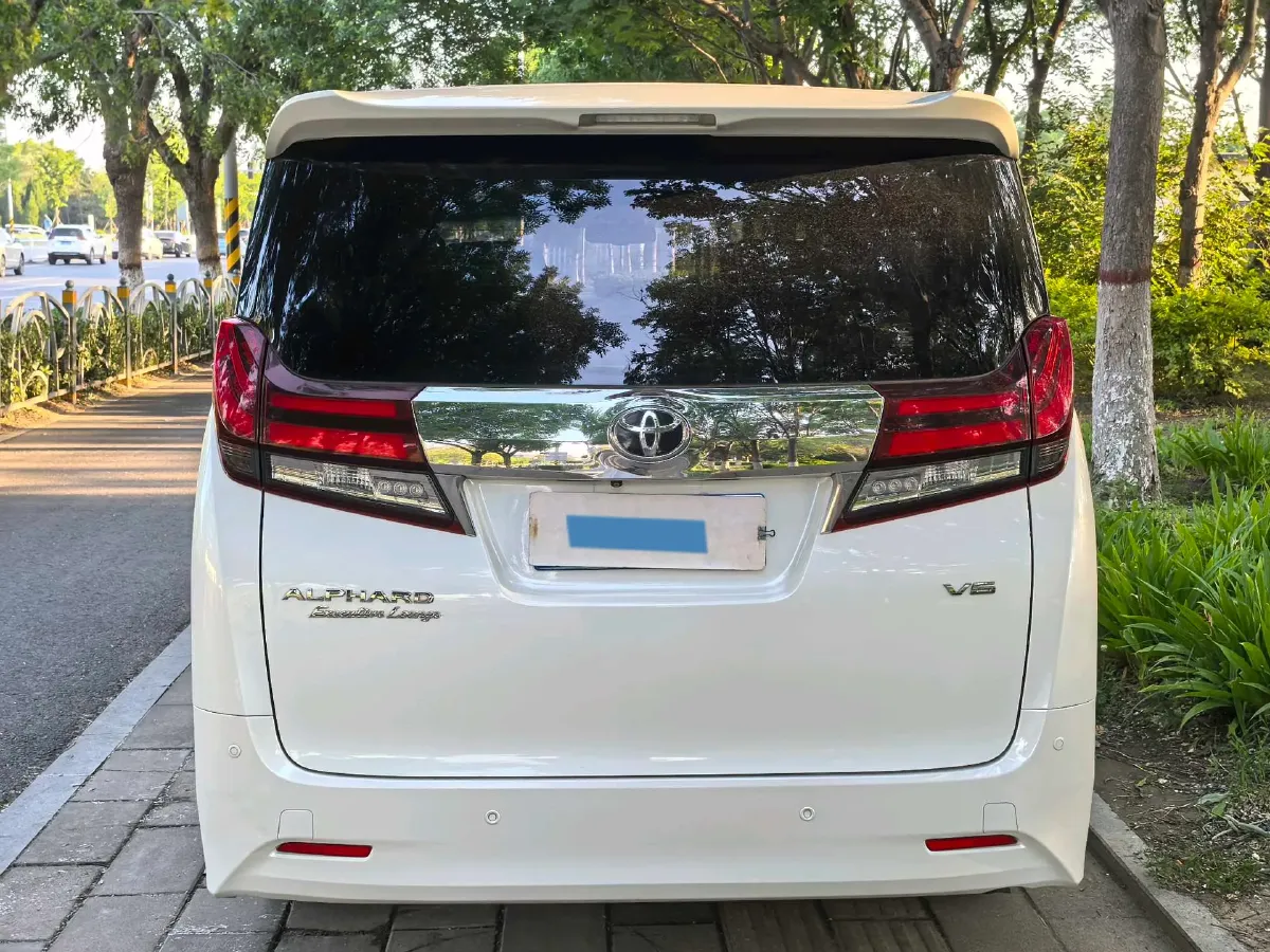 2018 Toyota Alphard 3.5L 275HP V6 6AT,autocango,china used car exporter,china ev exporter,chinese used car exporter,chinese used ev exporter