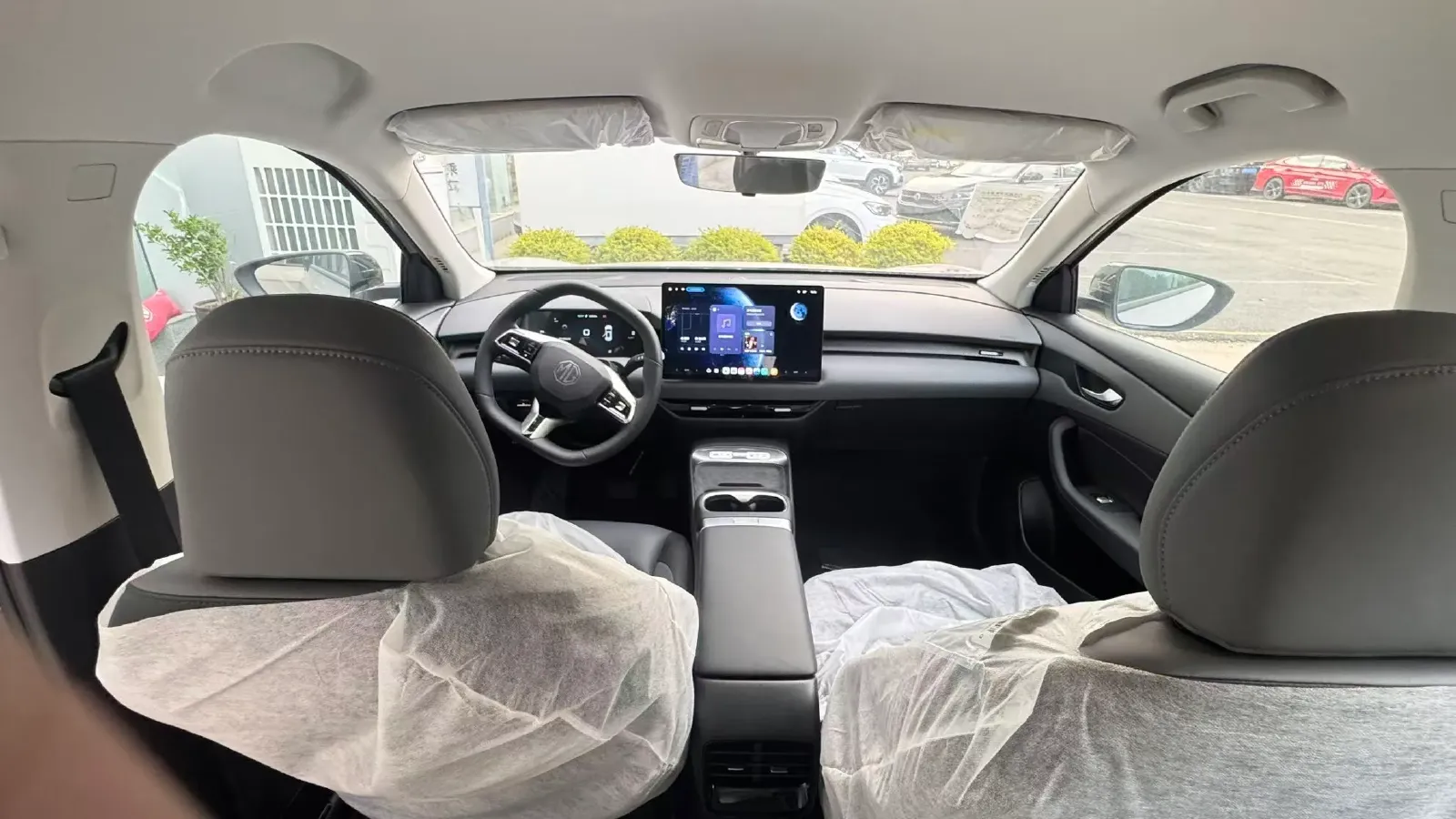 2025 MG MG ES5 BEV 49.1KWH,autocango,china used car exporter,china ev exporter,chinese used car exporter,chinese used ev exporter