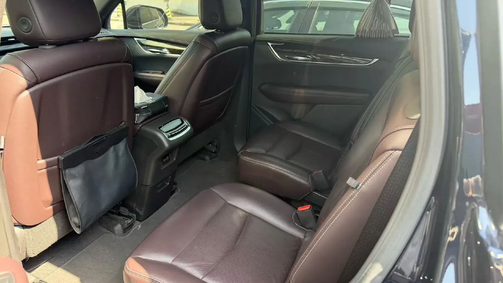 2021 Cadillac XT6 2.0T 237HP L4 9AT,autocango,china used car exporter,china ev exporter,chinese used car exporter,chinese used ev exporter