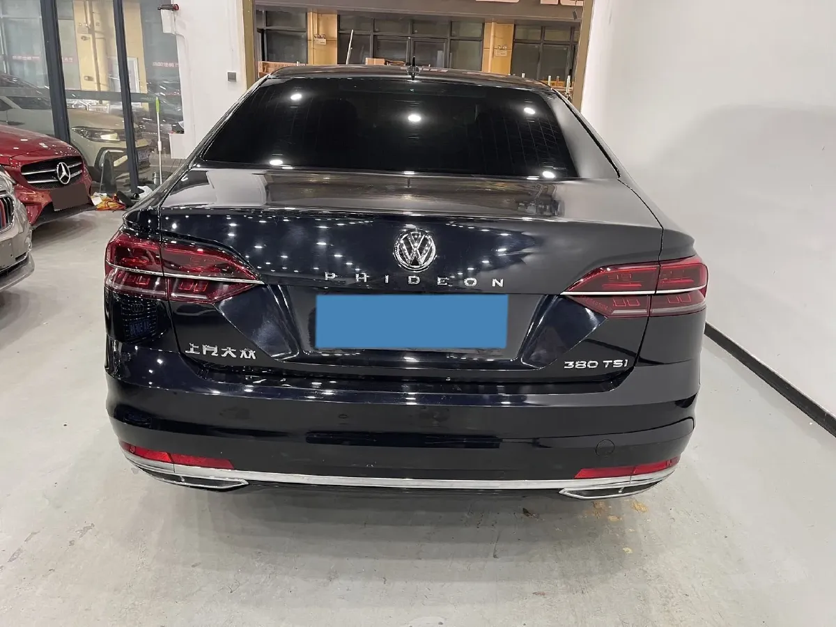 2019 Volkswagen Phideon 2.0T 224HP L4 7DCT,autocango,china used car exporter,china ev exporter,chinese used car exporter,chinese used ev exporter