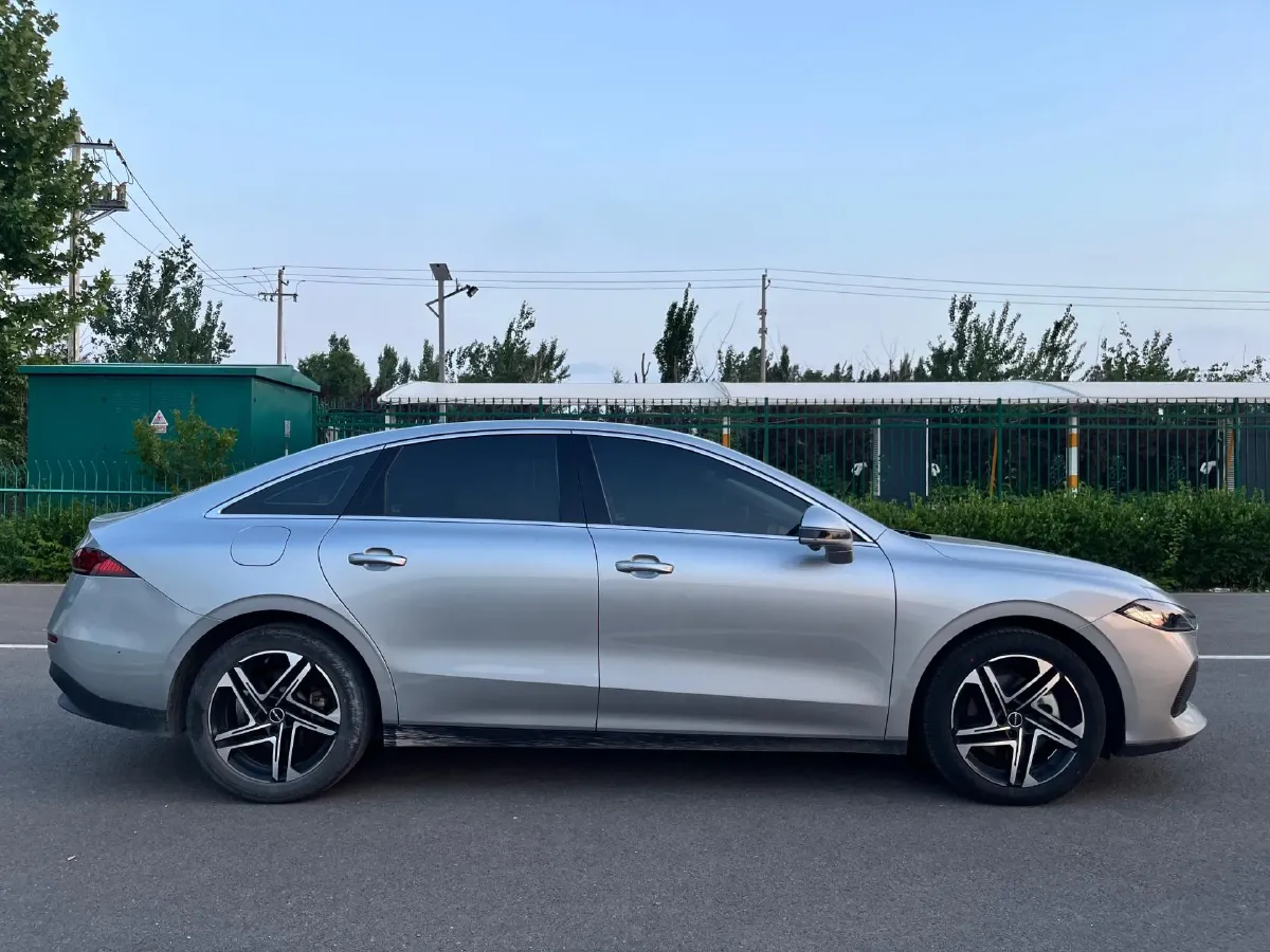 2023 Roewe D7 1.5L 112HP L4 1DHT PHEV 21.4KWH,autocango,china used car exporter,china ev exporter,chinese used car exporter,chinese used ev exporter