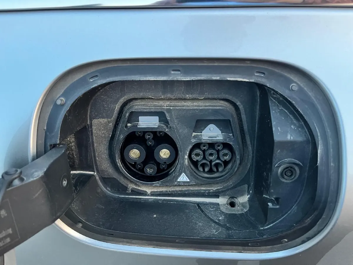 2023 Roewe D7 1.5L 112HP L4 1DHT PHEV 21.4KWH,autocango,china used car exporter,china ev exporter,chinese used car exporter,chinese used ev exporter