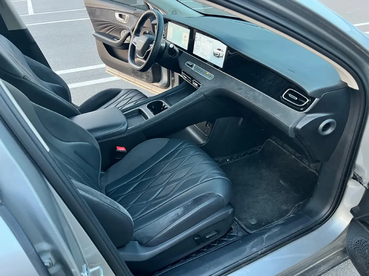 2023 Roewe D7 1.5L 112HP L4 1DHT PHEV 21.4KWH,autocango,china used car exporter,china ev exporter,chinese used car exporter,chinese used ev exporter