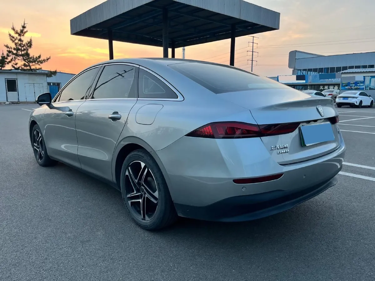 2023 Roewe D7 1.5L 112HP L4 1DHT PHEV 21.4KWH,autocango,china used car exporter,china ev exporter,chinese used car exporter,chinese used ev exporter