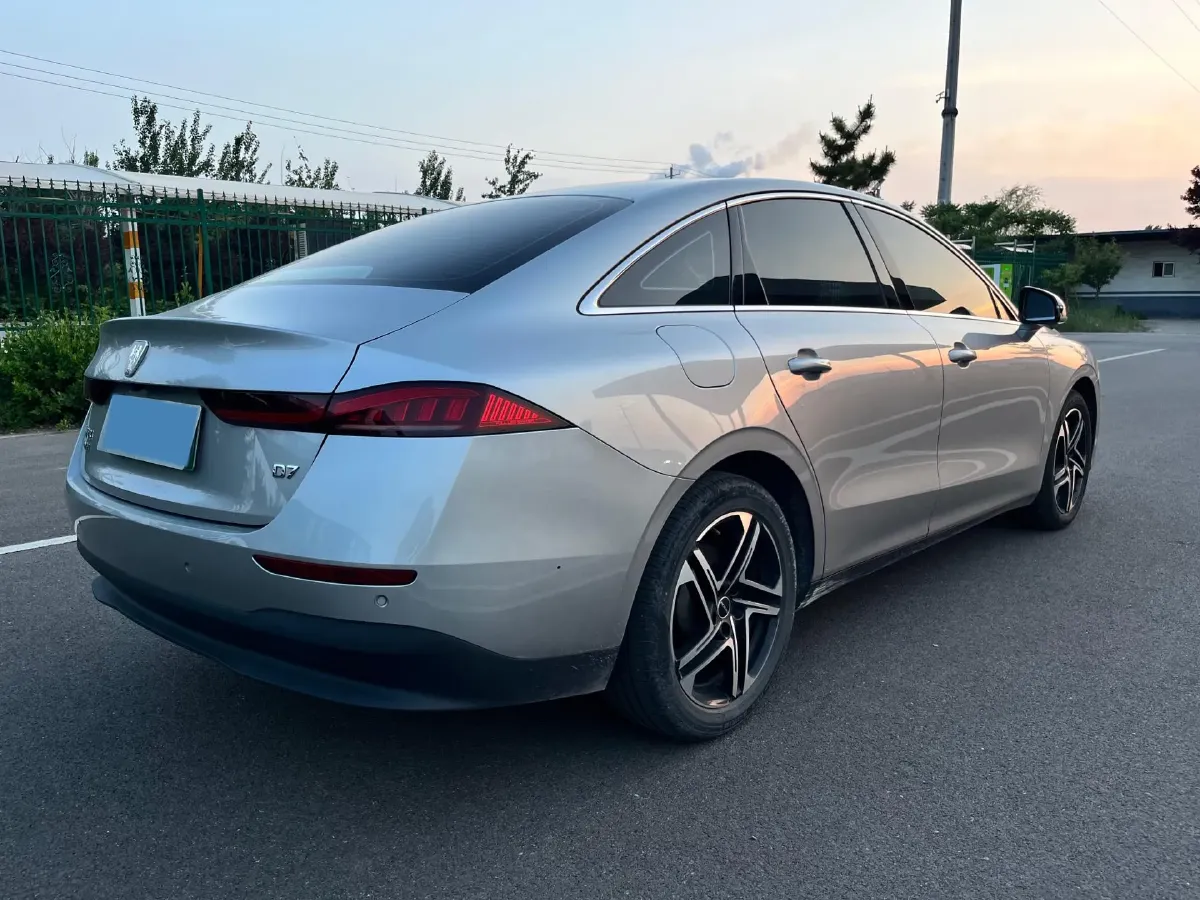 2023 Roewe D7 1.5L 112HP L4 1DHT PHEV 21.4KWH,autocango,china used car exporter,china ev exporter,chinese used car exporter,chinese used ev exporter