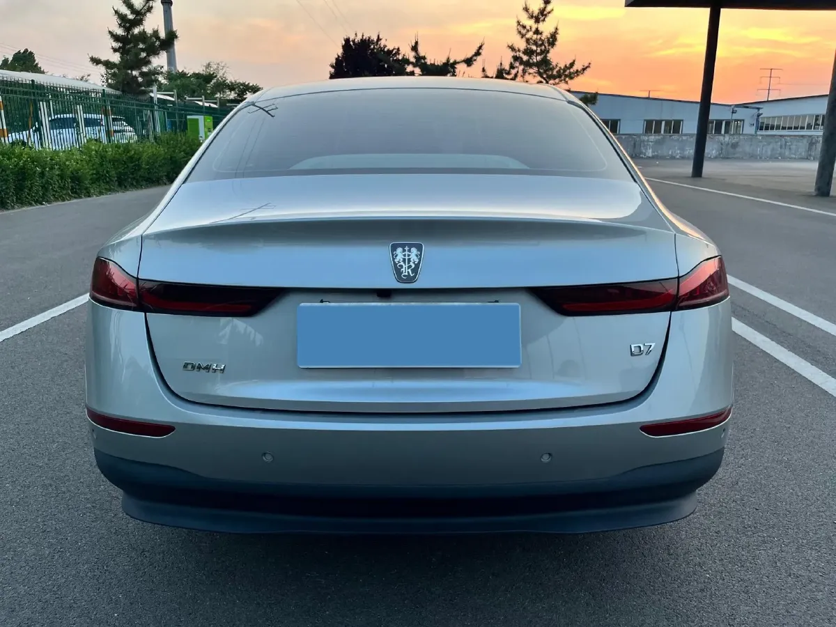 2023 Roewe D7 1.5L 112HP L4 1DHT PHEV 21.4KWH,autocango,china used car exporter,china ev exporter,chinese used car exporter,chinese used ev exporter
