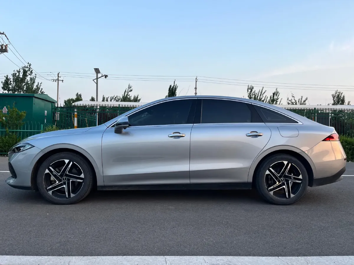 2023 Roewe D7 1.5L 112HP L4 1DHT PHEV 21.4KWH,autocango,china used car exporter,china ev exporter,chinese used car exporter,chinese used ev exporter