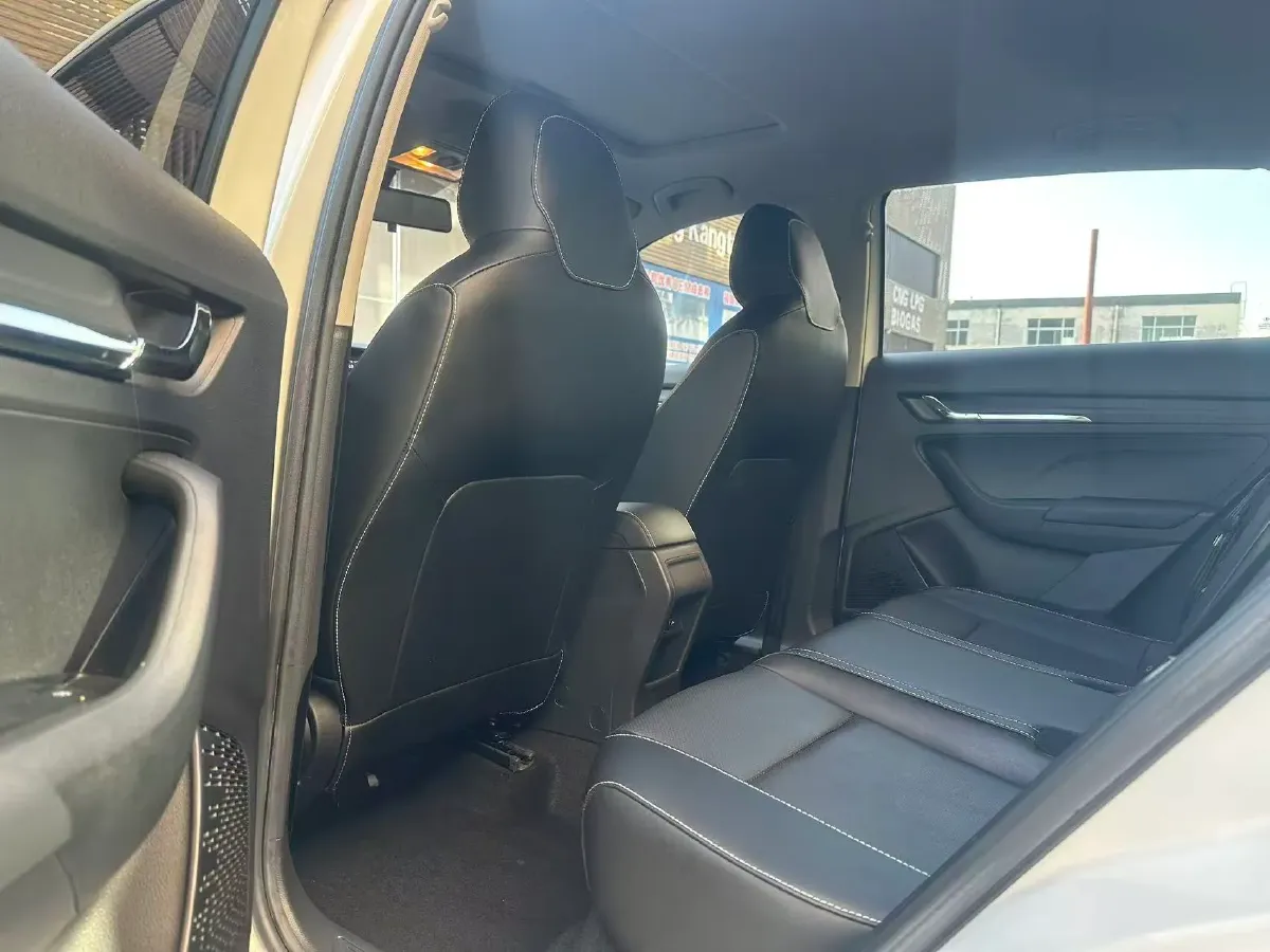 2021 Skoda Kamiq 1.5L 112HP L4 6AT,autocango,china used car exporter,china ev exporter,chinese used car exporter,chinese used ev exporter