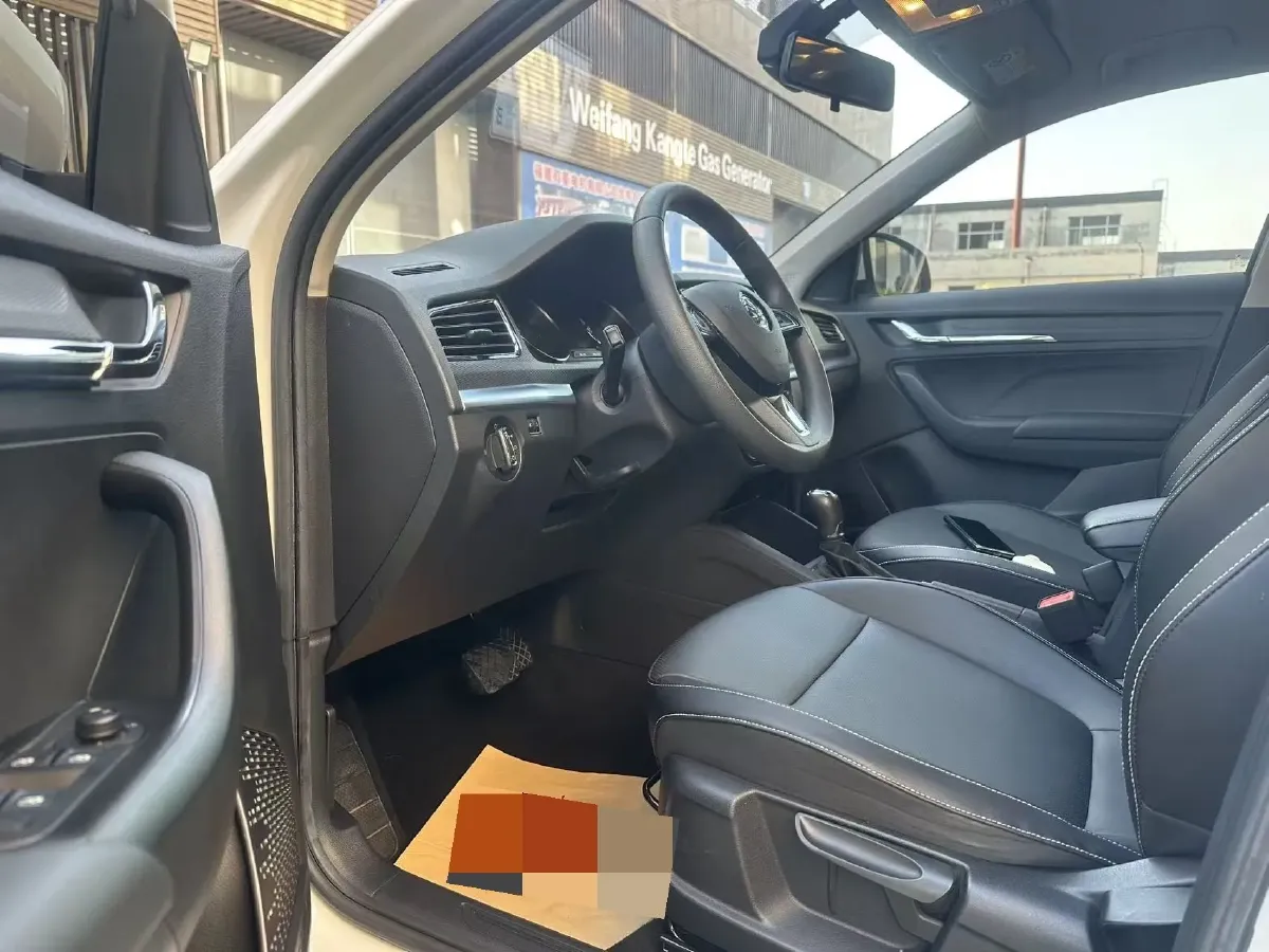 2021 Skoda Kamiq 1.5L 112HP L4 6AT,autocango,china used car exporter,china ev exporter,chinese used car exporter,chinese used ev exporter