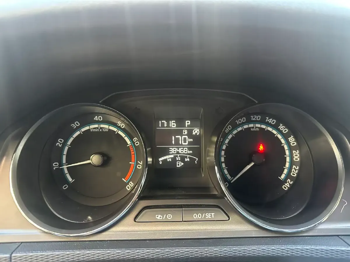 2021 Skoda Kamiq 1.5L 112HP L4 6AT,autocango,china used car exporter,china ev exporter,chinese used car exporter,chinese used ev exporter
