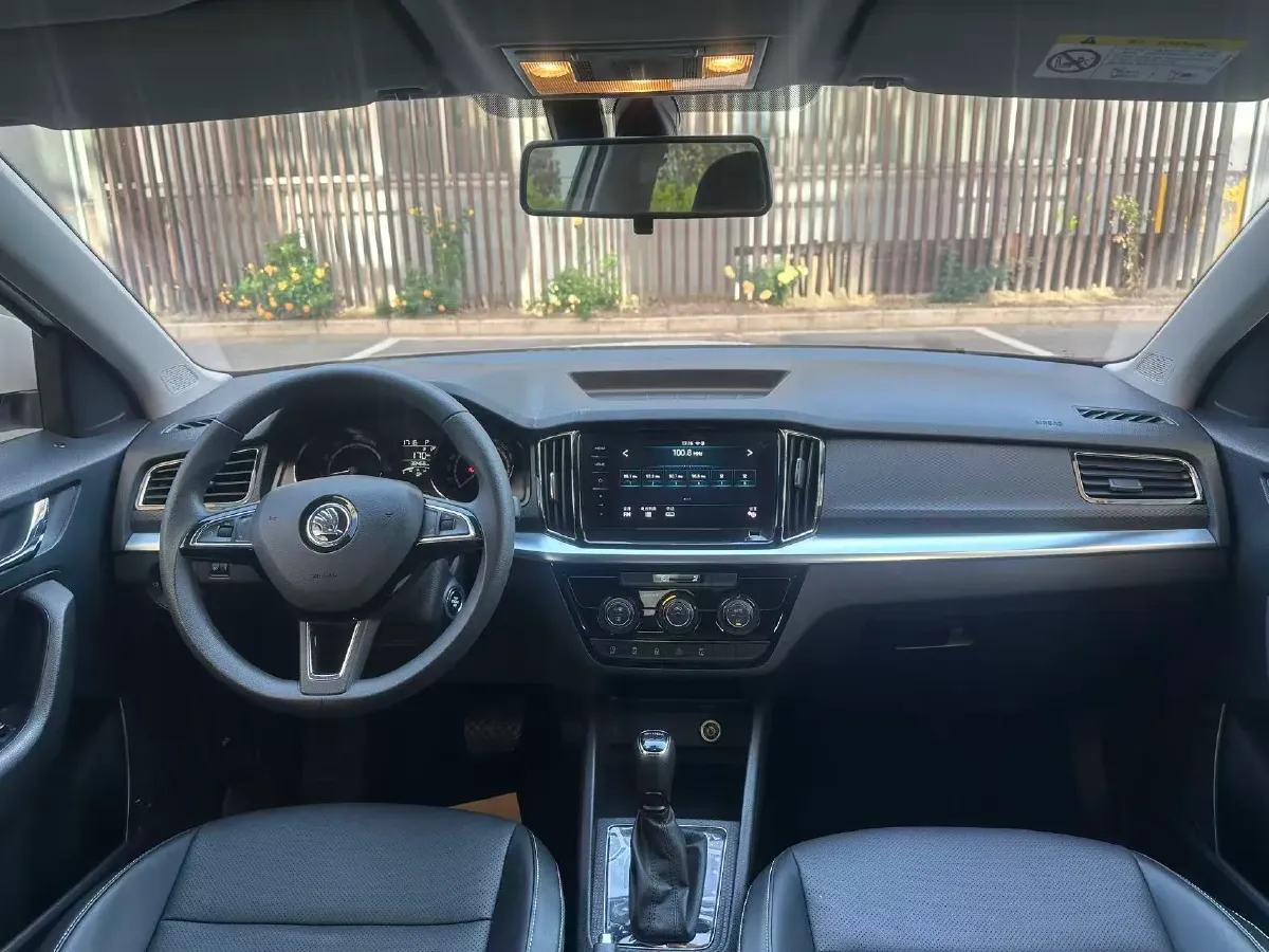 2021 Skoda Kamiq 1.5L 112HP L4 6AT,autocango,china used car exporter,china ev exporter,chinese used car exporter,chinese used ev exporter