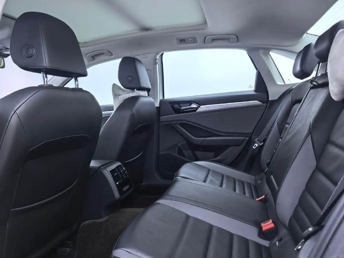 2021 Volkswagen Sagitar 1.4T 150HP L4 7DCT,autocango,china used car exporter,china ev exporter,chinese used car exporter,chinese used ev exporter