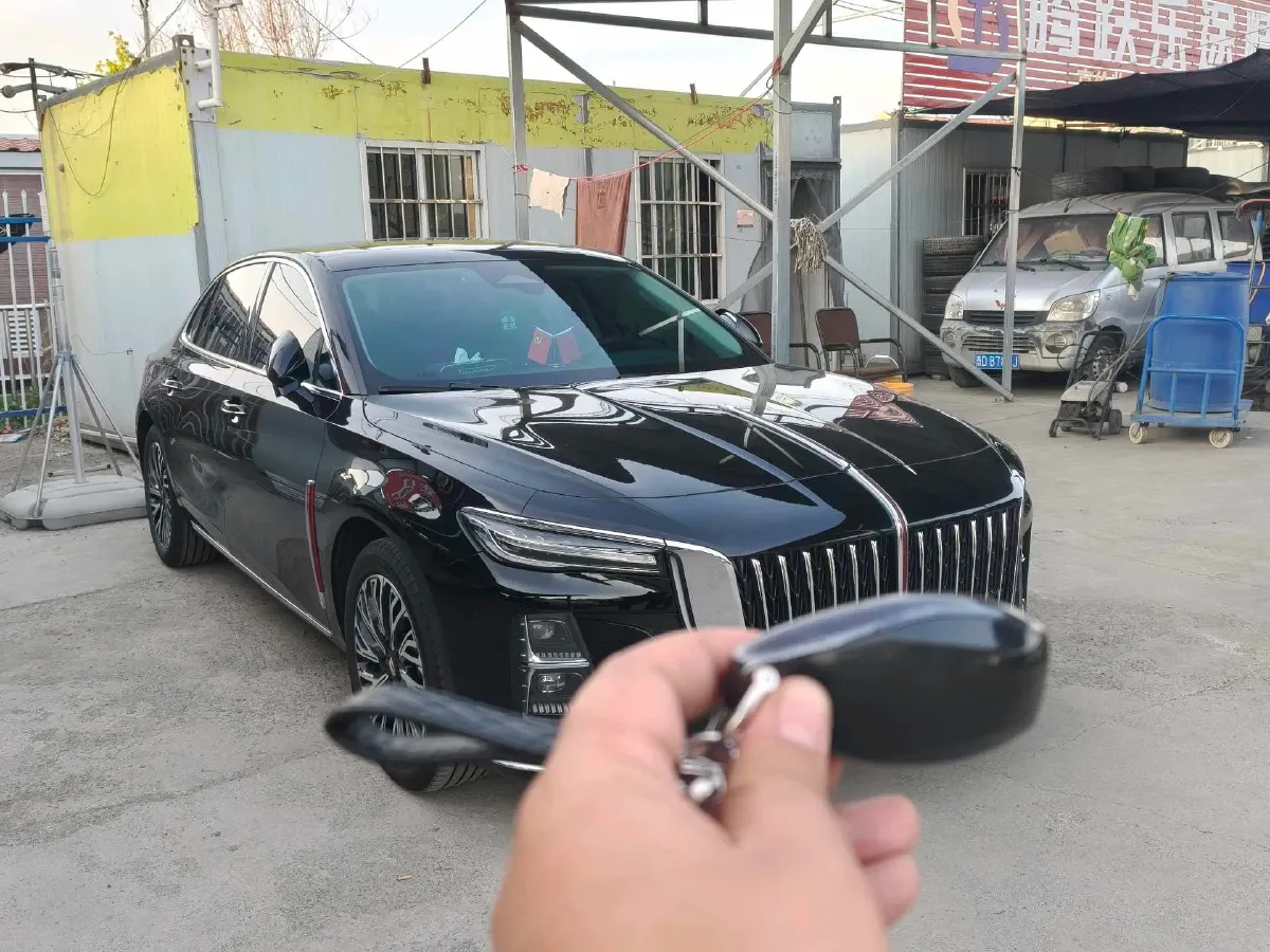 2023 HongQi H5 2.0T 224HP L4 8AT,autocango,china used car exporter,china ev exporter,chinese used car exporter,chinese used ev exporter