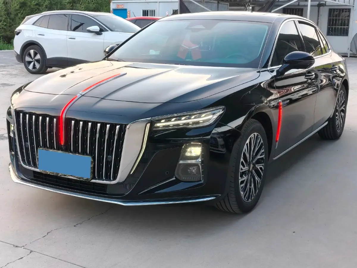 2023 HongQi H5 2.0T 224HP L4 8AT,autocango,china used car exporter,china ev exporter,chinese used car exporter,chinese used ev exporter