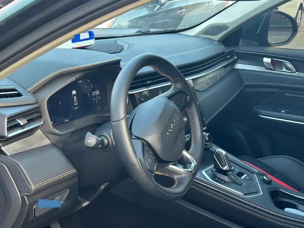 2023 MAXUS Interstellar 2.0T 261HP L4 8AT,autocango,china used car exporter,china ev exporter,chinese used car exporter,chinese used ev exporter