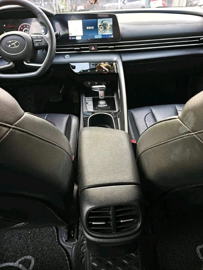 2021 Hyundai Elantra 1.5L 115HP L4 CVT,autocango,china used car exporter,china ev exporter,chinese used car exporter,chinese used ev exporter