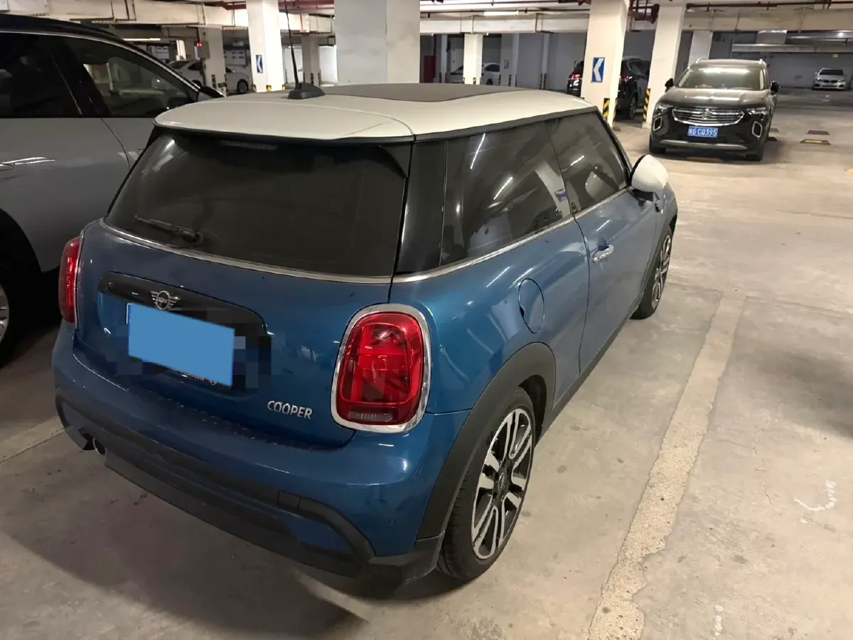 2022 MINI MINI 1.5T 136HP L3 7DCT,autocango,china used car exporter,china ev exporter,chinese used car exporter,chinese used ev exporter