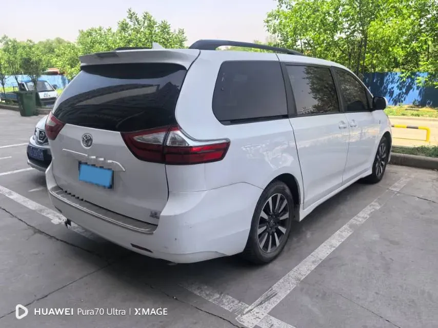 2018 DS 7 1.6T 220HP L4 8AT,autocango,china used car exporter,china ev exporter,chinese used car exporter,chinese used ev exporter