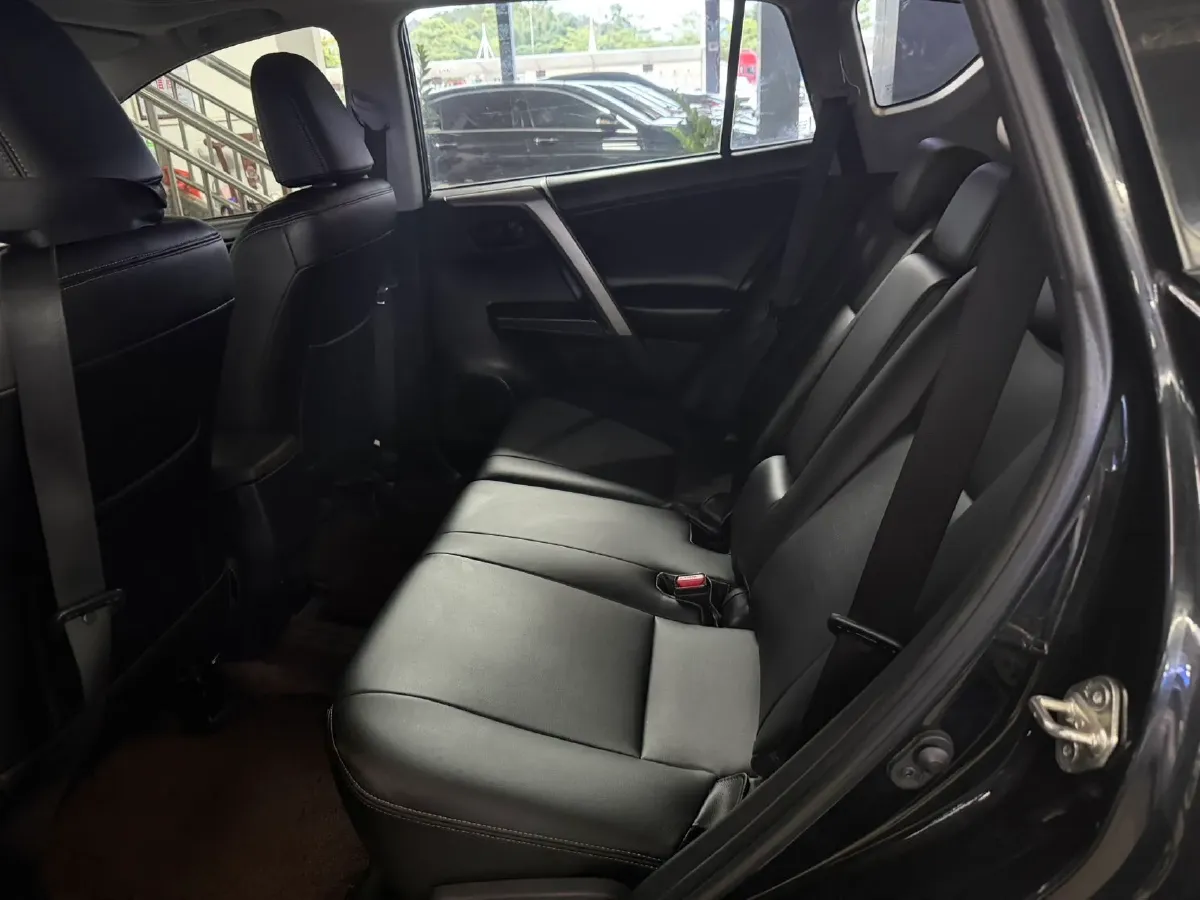 2018 Toyota RAV4 2.0L 151HP L4 CVT,autocango,china used car exporter,china ev exporter,chinese used car exporter,chinese used ev exporter