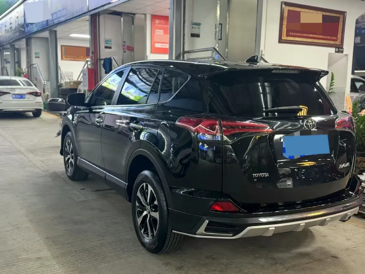 2018 Toyota RAV4 2.0L 151HP L4 CVT,autocango,china used car exporter,china ev exporter,chinese used car exporter,chinese used ev exporter