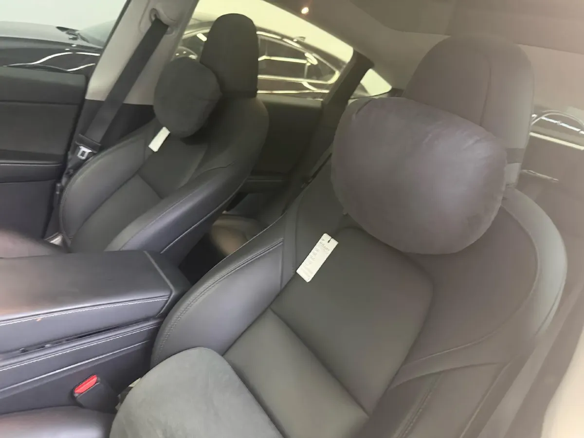 2022 Tesla Model Y BEV 60KWH,autocango,china used car exporter,china ev exporter,chinese used car exporter,chinese used ev exporter