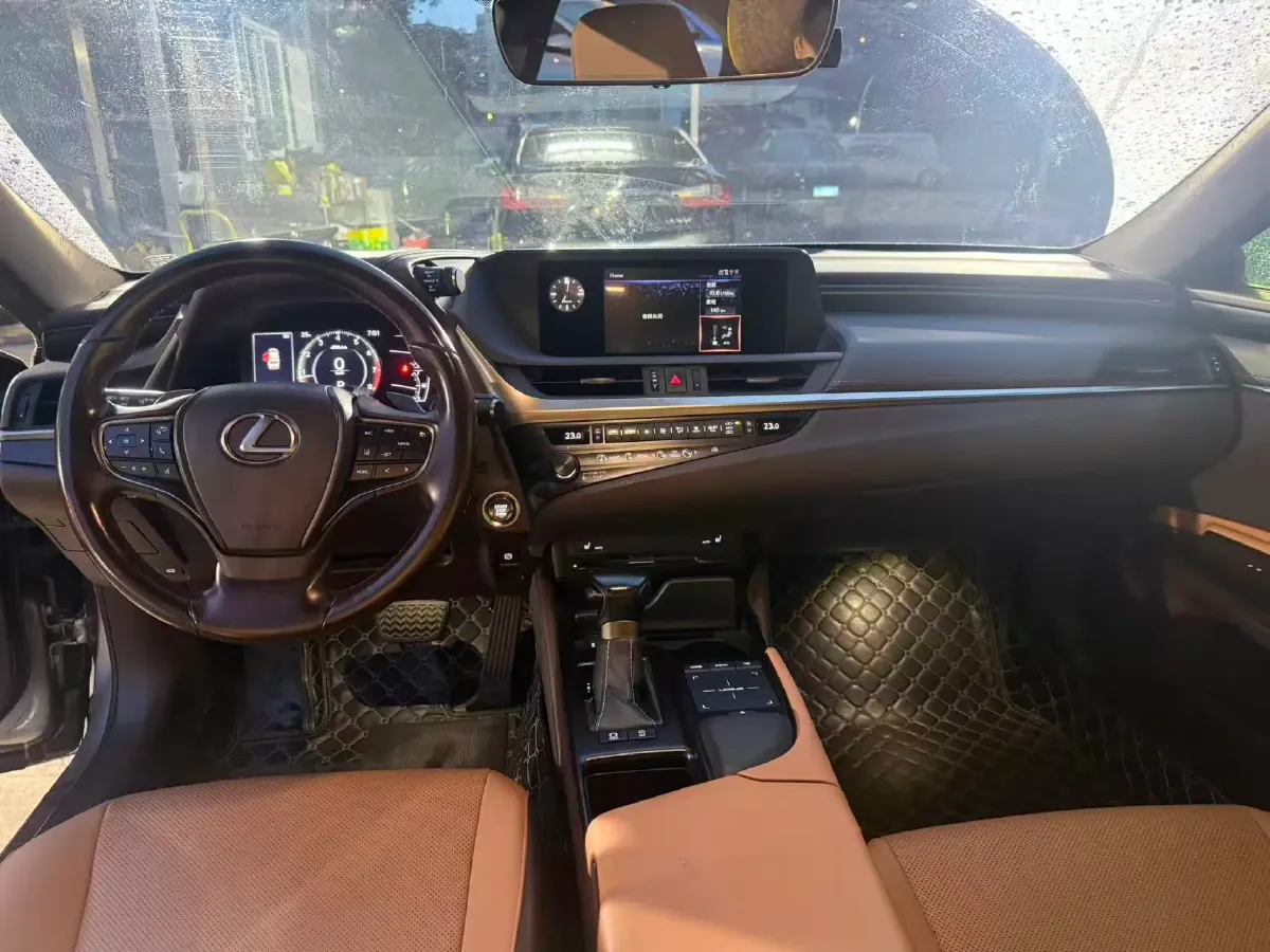 2020 Lexus ES 2.5L 207HP L4 8AT,autocango,china used car exporter,china ev exporter,chinese used car exporter,chinese used ev exporter