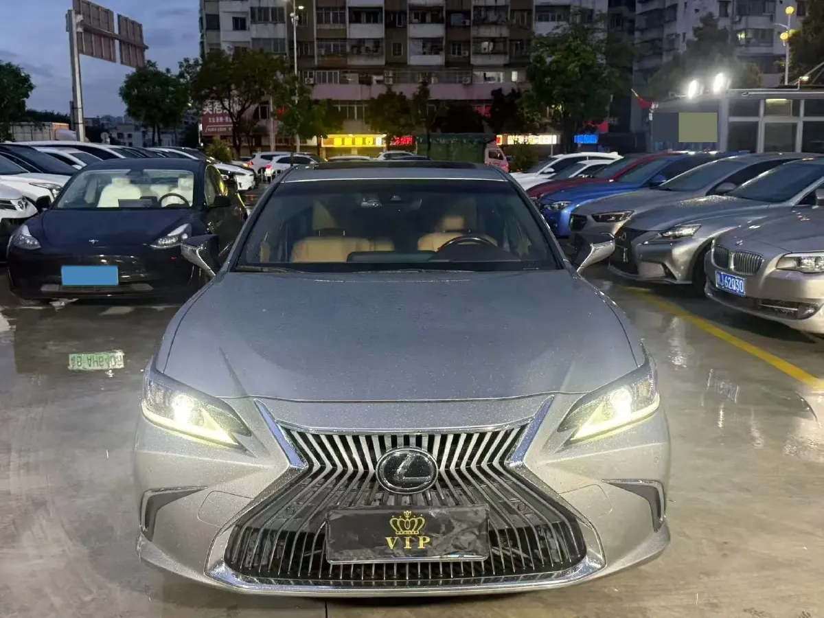 2020 Lexus ES 2.5L 207HP L4 8AT,autocango,china used car exporter,china ev exporter,chinese used car exporter,chinese used ev exporter