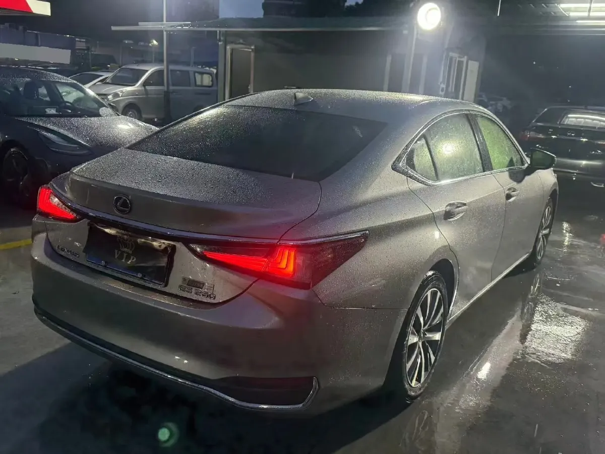 2020 Lexus ES 2.5L 207HP L4 8AT,autocango,china used car exporter,china ev exporter,chinese used car exporter,chinese used ev exporter