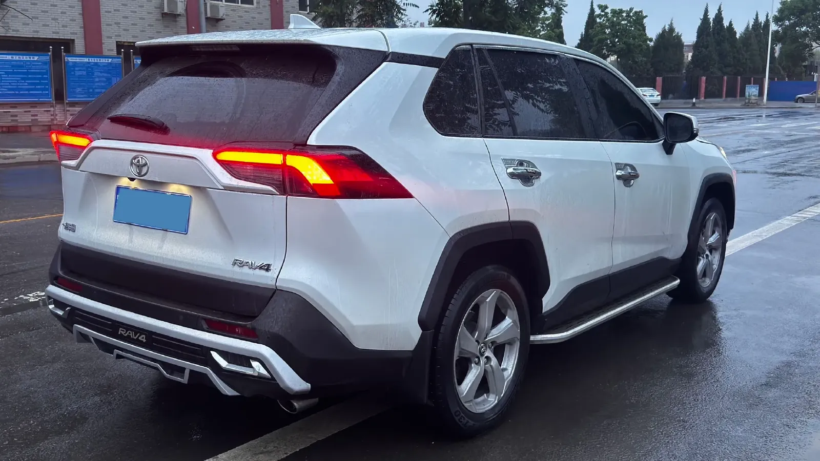 2022 Toyota RAV4 2.0L 171HP L4 CVT,autocango,china used car exporter,china ev exporter,chinese used car exporter,chinese used ev exporter