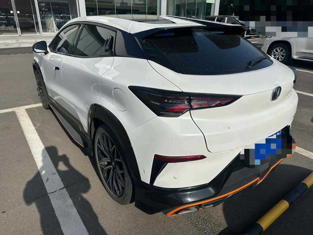 2022 ChangAn UNI-T 1.5T 188HP L4 7DCT,autocango,china used car exporter,china ev exporter,chinese used car exporter,chinese used ev exporter