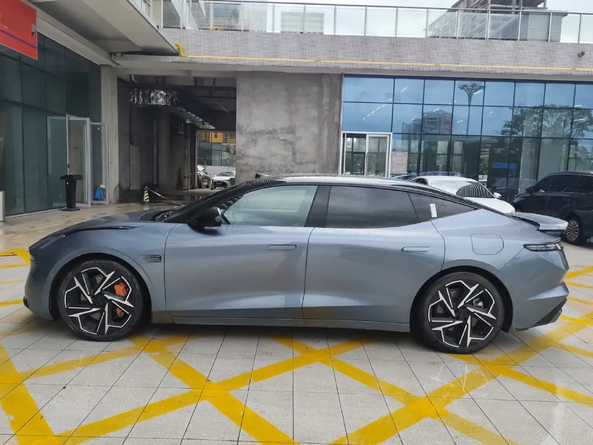 2024 Luxeed S7 BEV 100KWH,autocango,china used car exporter,china ev exporter,chinese used car exporter,chinese used ev exporter
