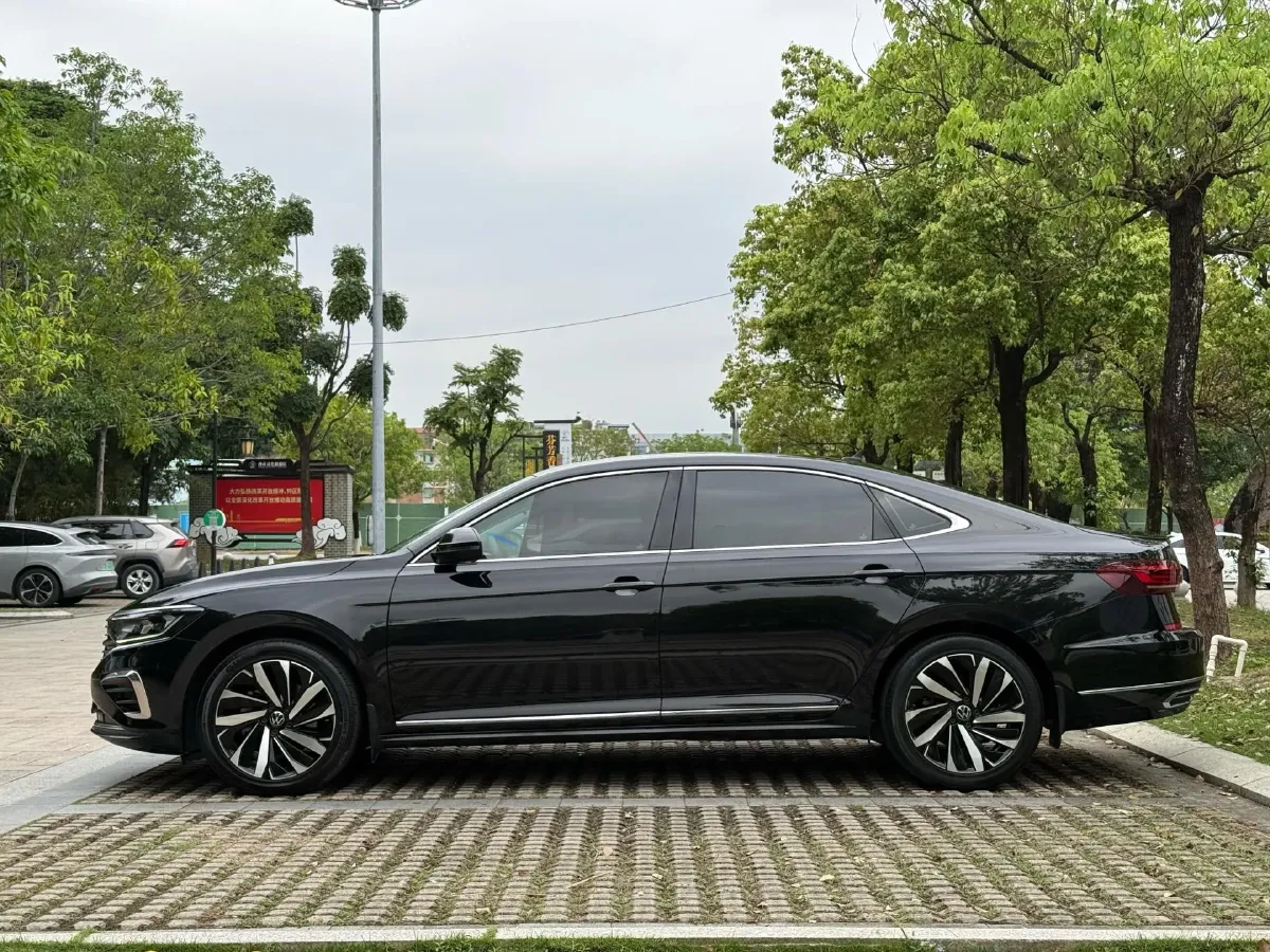 2022 Skoda Kodiak GT 2.0T 186HP L4 7DCT,autocango,china used car exporter,china ev exporter,chinese used car exporter,chinese used ev exporter