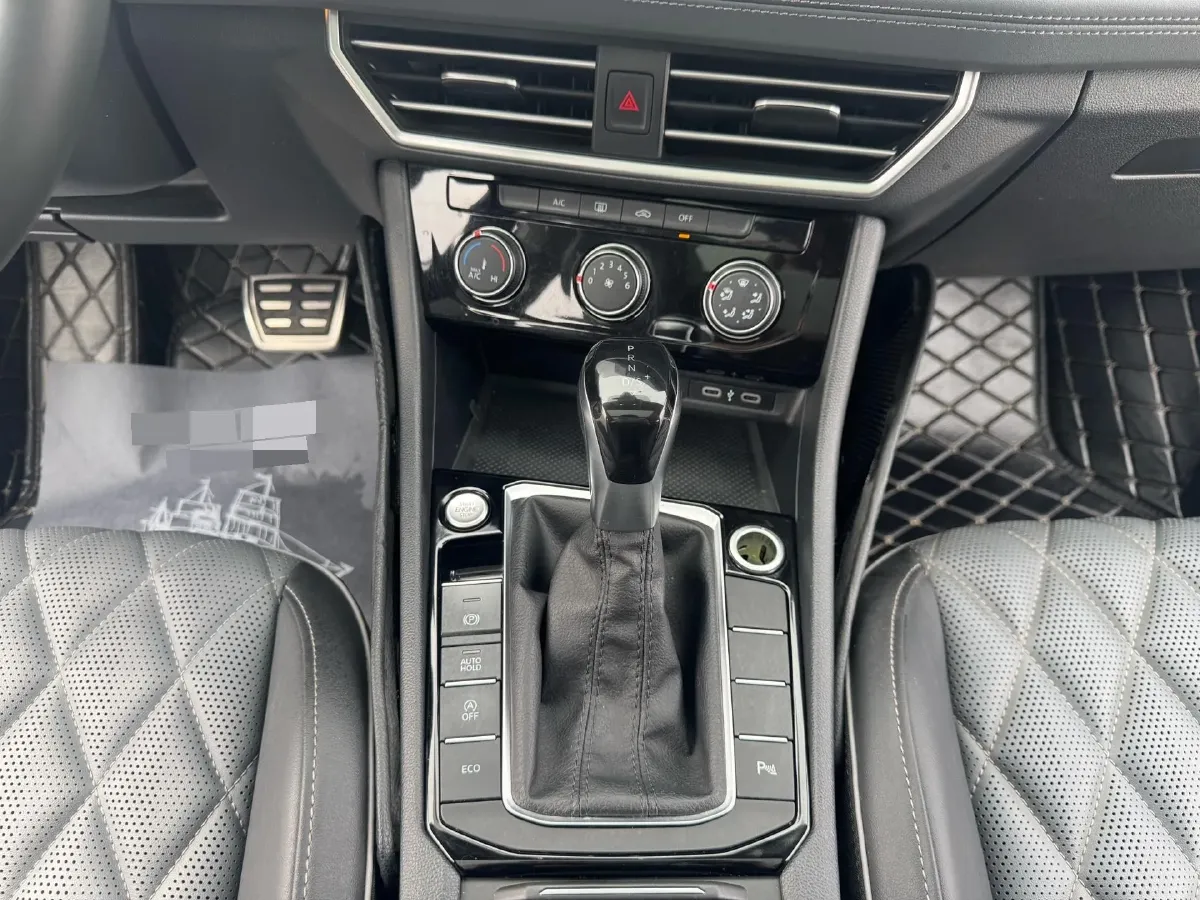 2023 Volkswagen Sagitar 1.5T 160HP L4 7DCT,autocango,china used car exporter,china ev exporter,chinese used car exporter,chinese used ev exporter