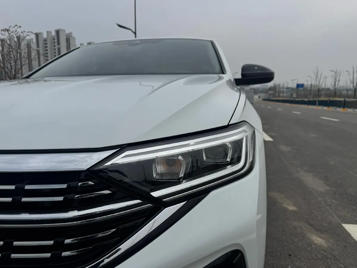 2023 Volkswagen Sagitar 1.5T 160HP L4 7DCT,autocango,china used car exporter,china ev exporter,chinese used car exporter,chinese used ev exporter