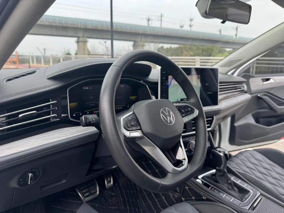 2023 Volkswagen Sagitar 1.5T 160HP L4 7DCT,autocango,china used car exporter,china ev exporter,chinese used car exporter,chinese used ev exporter