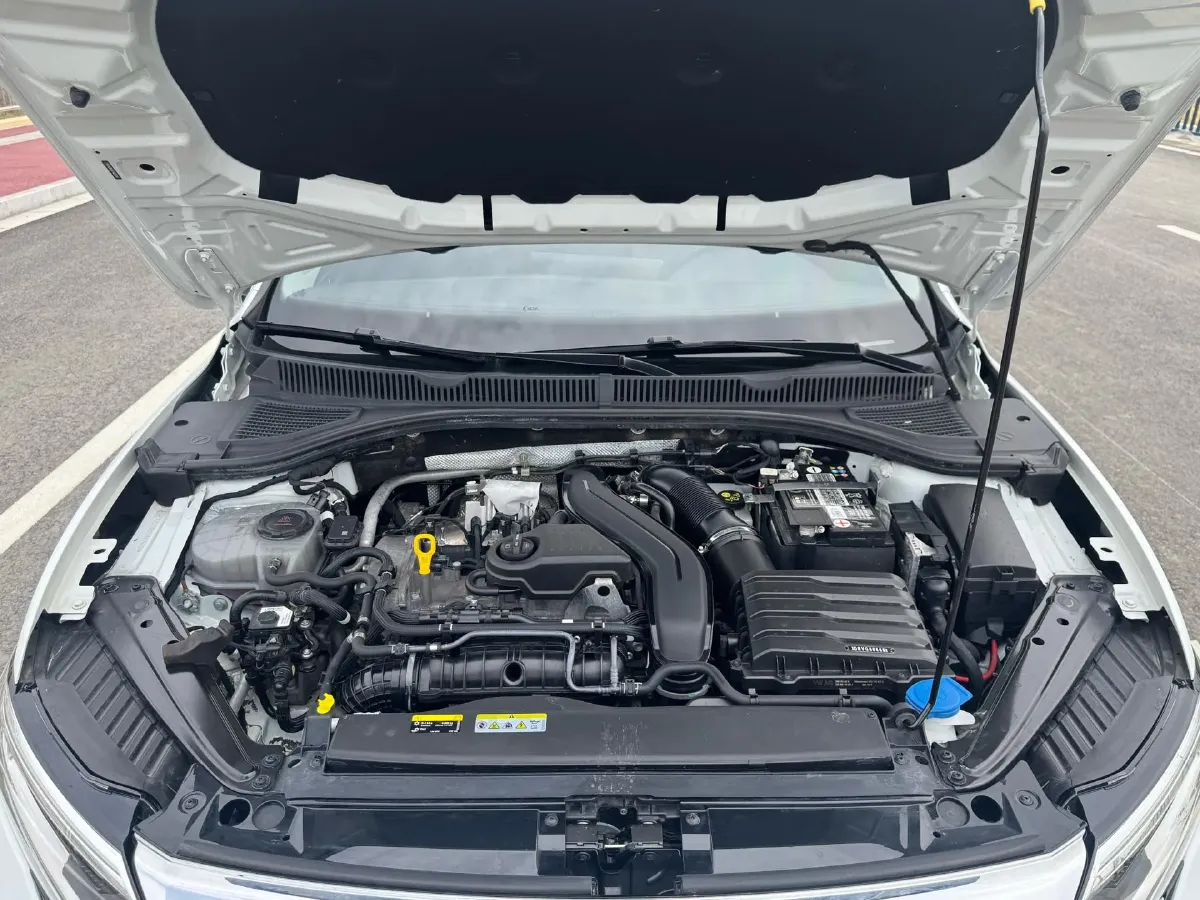 2023 Volkswagen Sagitar 1.5T 160HP L4 7DCT,autocango,china used car exporter,china ev exporter,chinese used car exporter,chinese used ev exporter