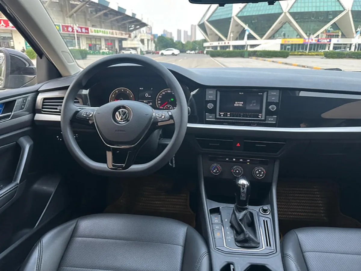 2019 Volkswagen Lavida 1.2T 116HP L4 7DCT,autocango,china used car exporter,china ev exporter,chinese used car exporter,chinese used ev exporter