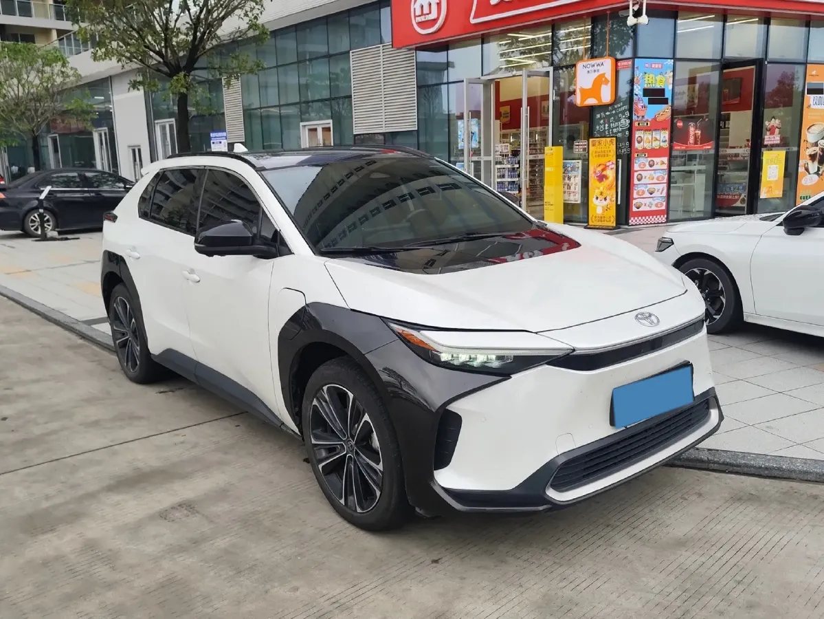 2022 Toyota bZ4X BEV 66.7KWH,autocango,china used car exporter,china ev exporter,chinese used car exporter,chinese used ev exporter