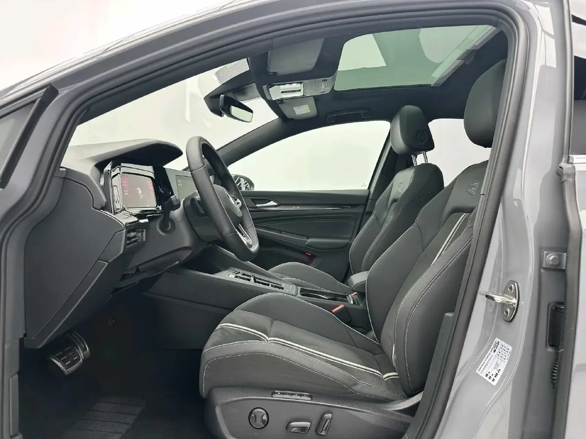 2021 Volkswagen Golf 1.4T 150HP L4 7DCT,autocango,china used car exporter,china ev exporter,chinese used car exporter,chinese used ev exporter