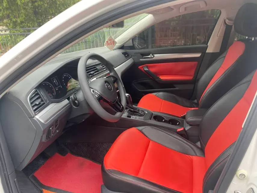 2019 Volkswagen T-Cross 1.4T 150HP L4 7DCT,autocango,china used car exporter,china ev exporter,chinese used car exporter,chinese used ev exporter