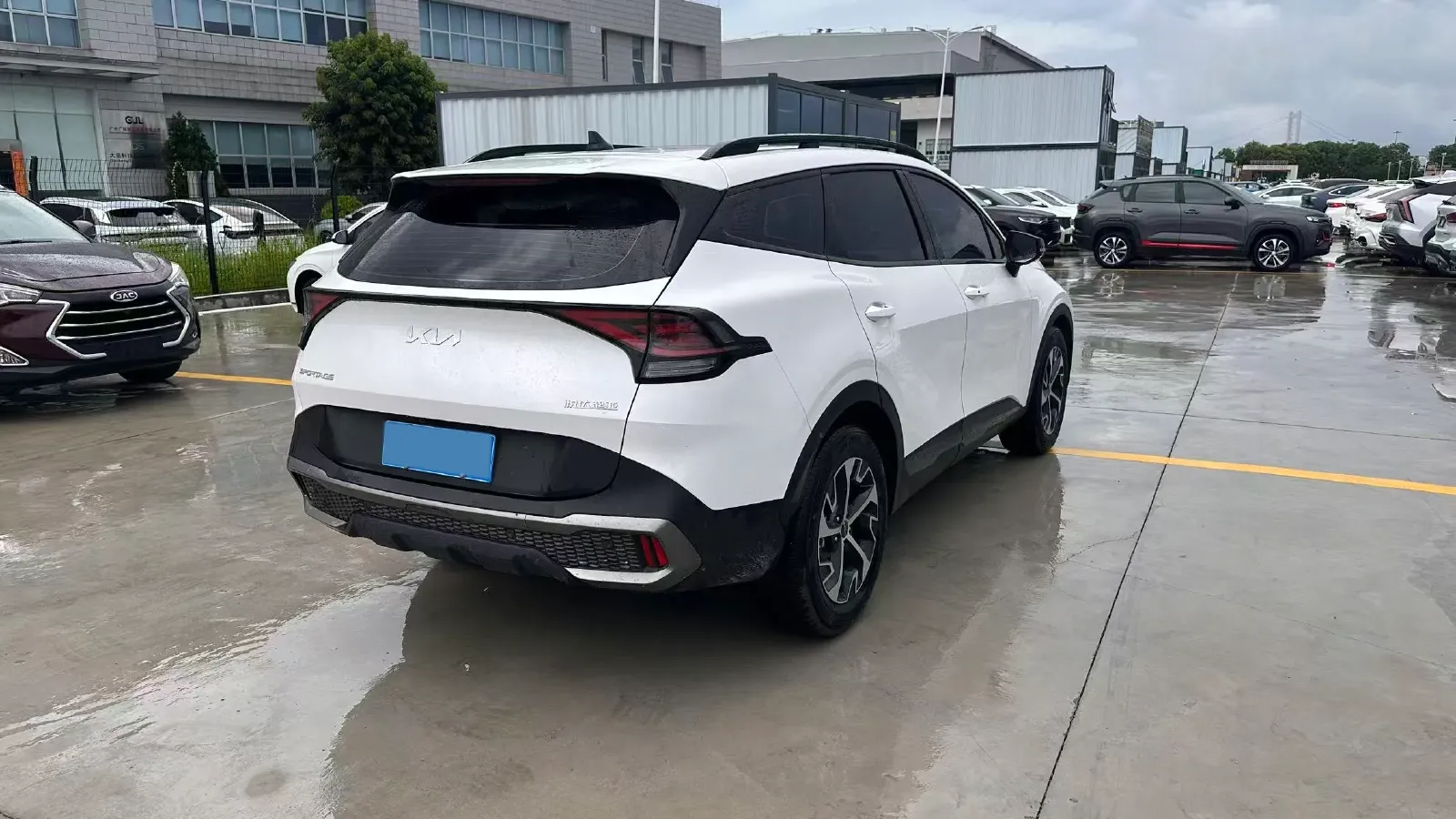 2023 Kia Sportage 1.5T 200HP L4 8AT,autocango,china used car exporter,china ev exporter,chinese used car exporter,chinese used ev exporter