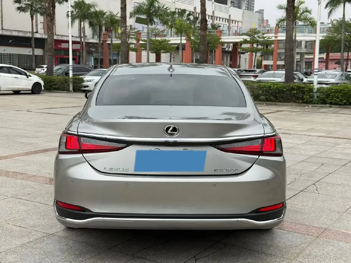 2020 Lexus ES 2.0L 173HP L4 CVT,autocango,china used car exporter,china ev exporter,chinese used car exporter,chinese used ev exporter